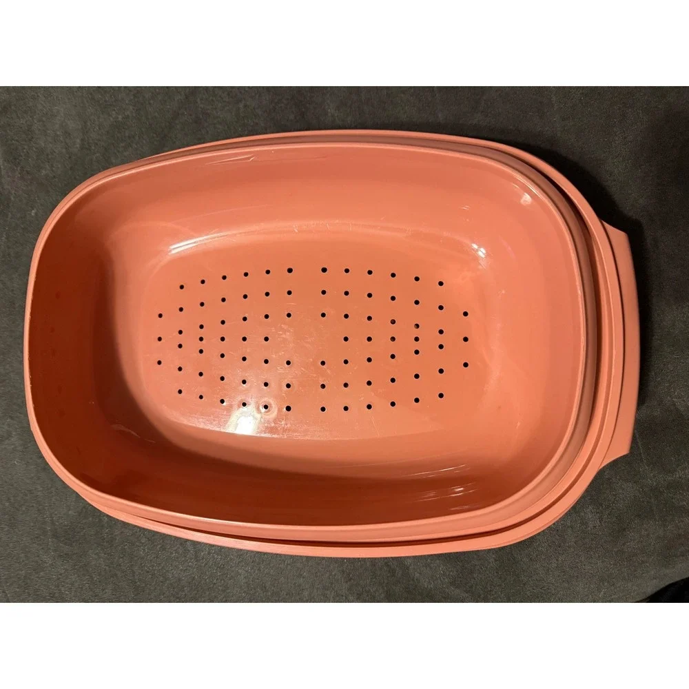 Tupperware Microwave Steamer Reheating Dish 6 Cup 1.4 Coral Pink 1273-4 Colander